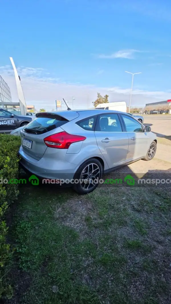 Ford Focus 2.0 Titanium At  0 - foto 1