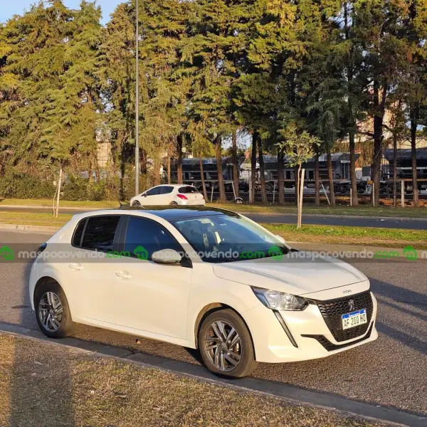 Peugeot 208 Allure Tiptronic 0 - foto 1
