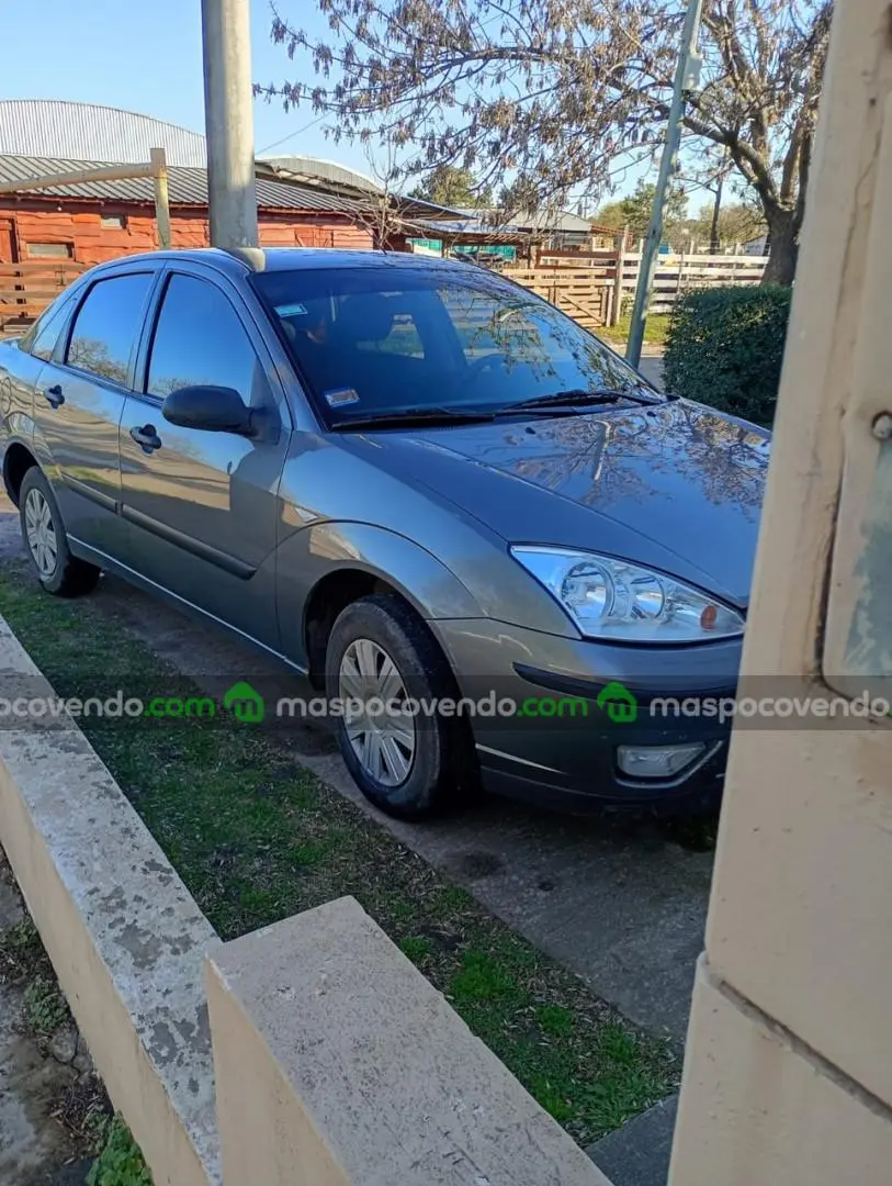 Ford Focus 1.6  0 - foto 2
