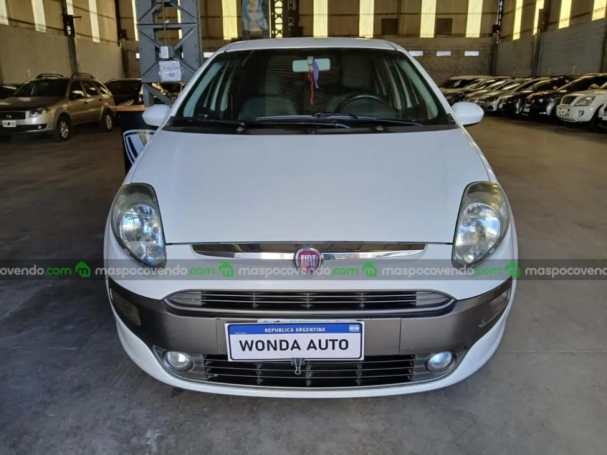 Fiat 2014 Punto 1.6 Essence L13  2014 - foto 2