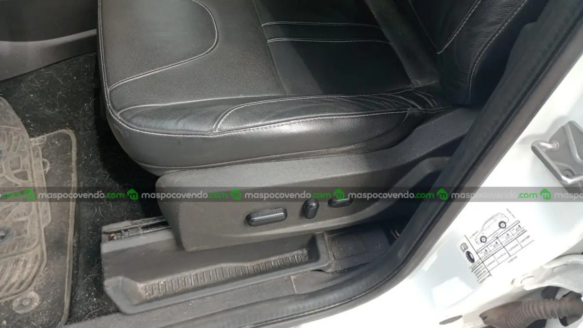 Ford Kuga Titanium 2.0  0 - foto 5