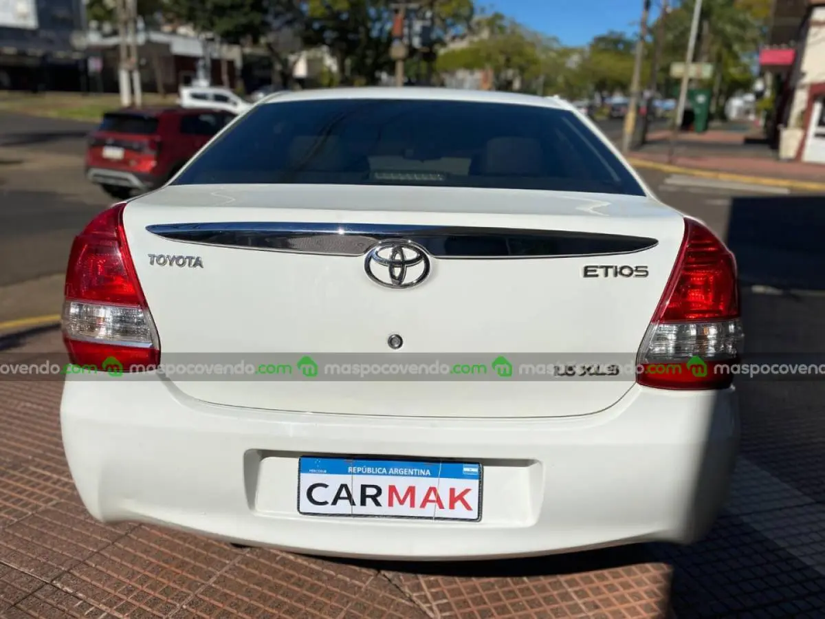 Toyota Etios 1.5 4P Xls 2014  2014 - foto 4