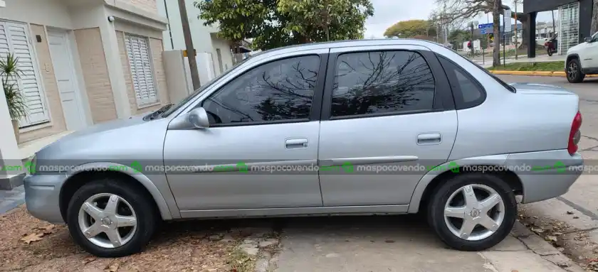Chevrolet Corsa - foto 1