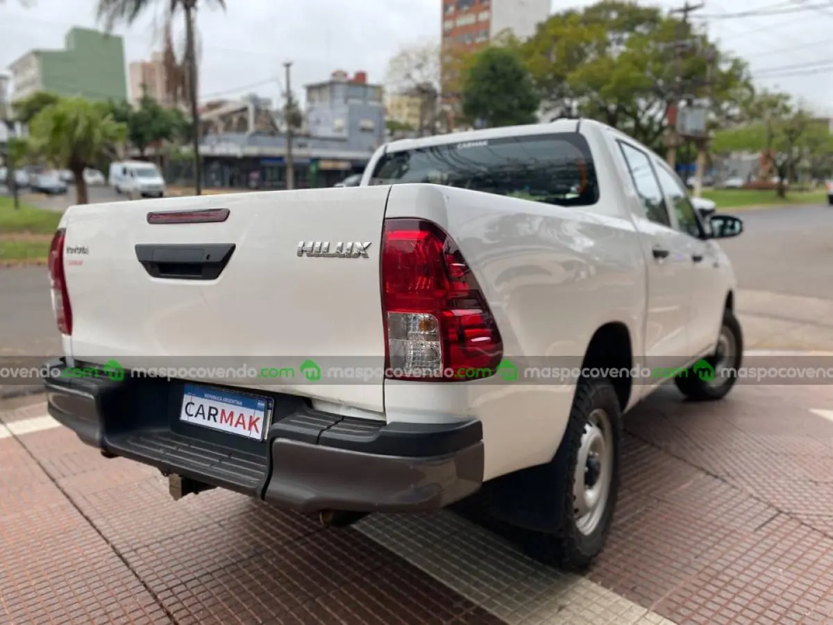 Toyota Hilux 2.4 Dc 4X2 Tdi Dx L20 2022  2022 - foto 5