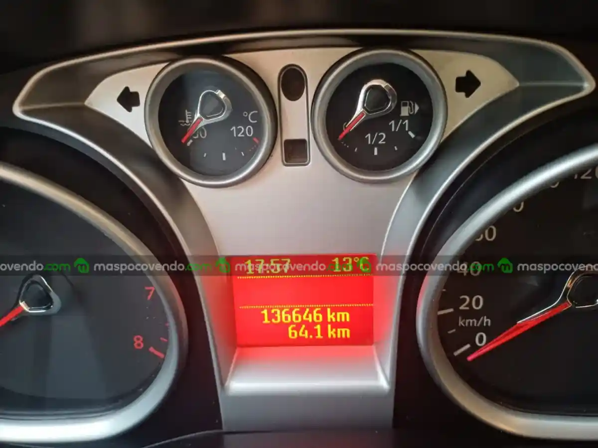 Ford Focus - foto 3