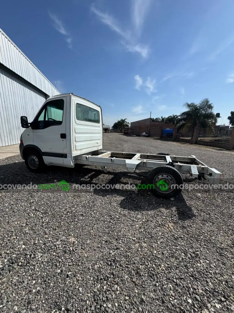 Renault Master Chasis 2011  2011 - foto 5