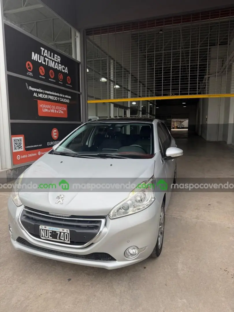 Peugeot 208 Feline 2014  2014 - foto 2