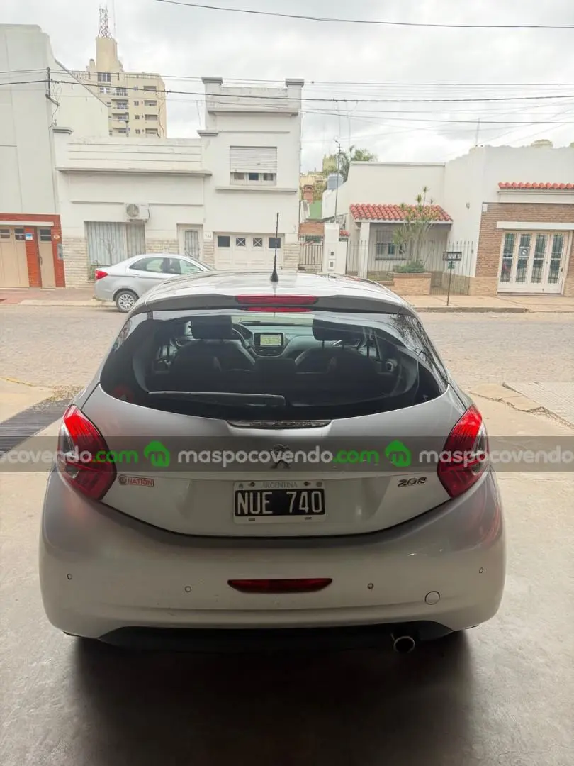 Peugeot 208 Feline 2014  2014 - foto 4