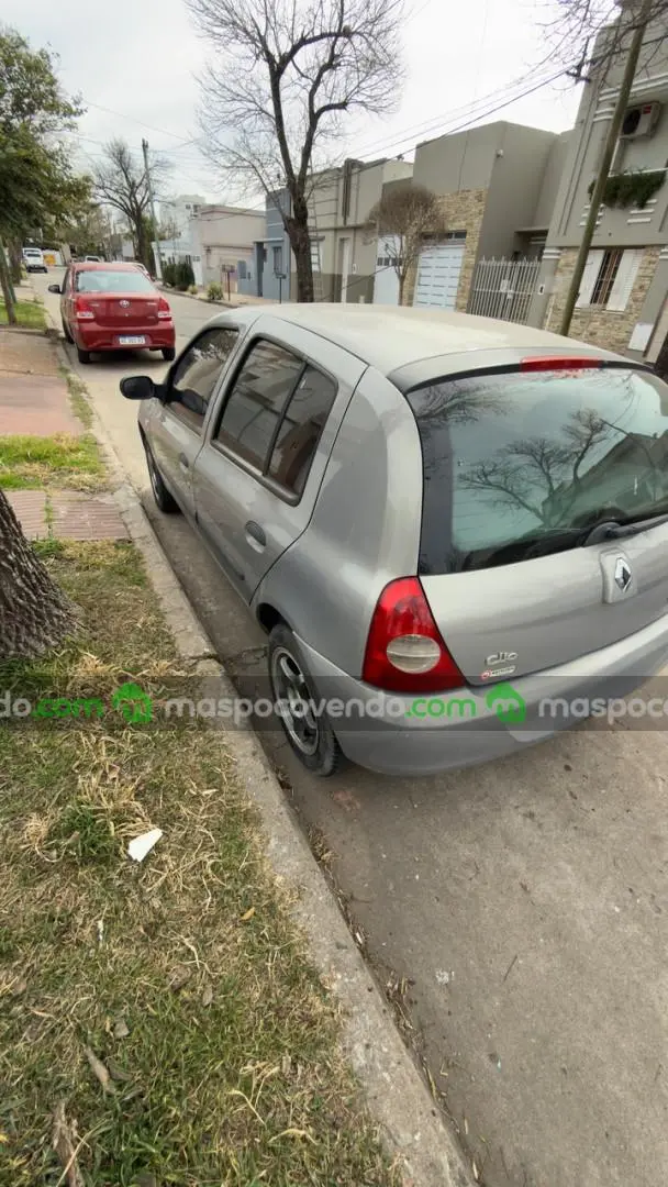 Renault Clio Mio 2010 5 Puertas  2010 - foto 4