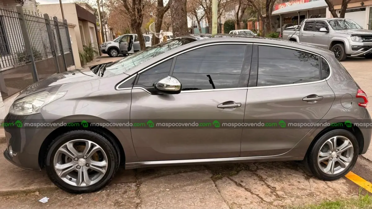 Peugeot 208  0 - foto 4