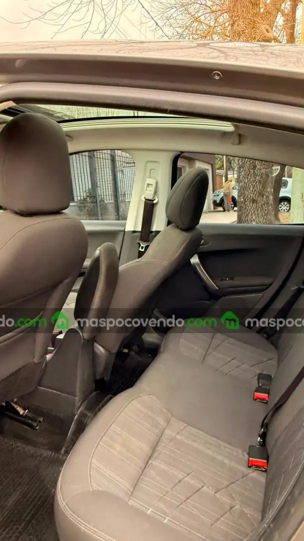 Peugeot 208  0 - foto 5