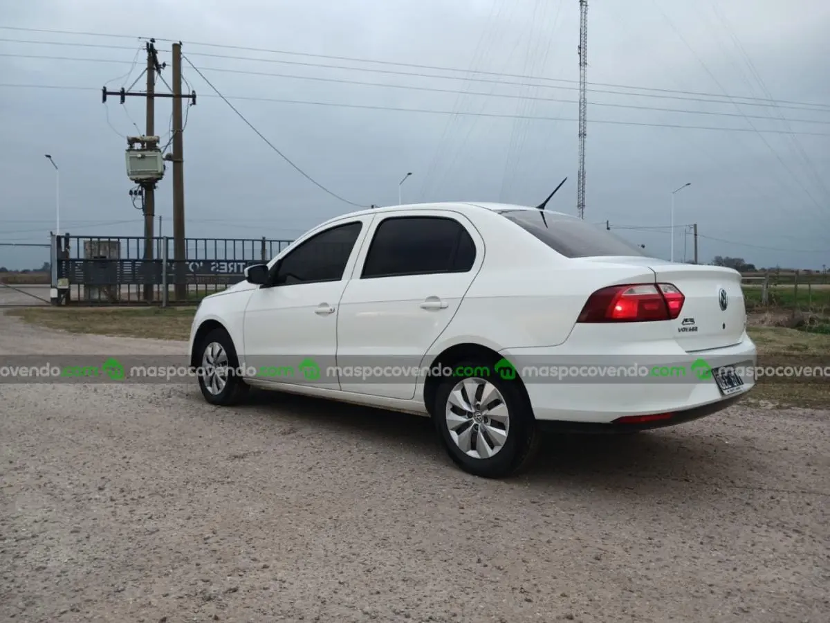 Volkswagen Voyage 2014  2014 - foto 5