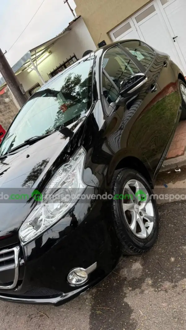 Peugeot 208 . Allure 1.5  0 - foto 1