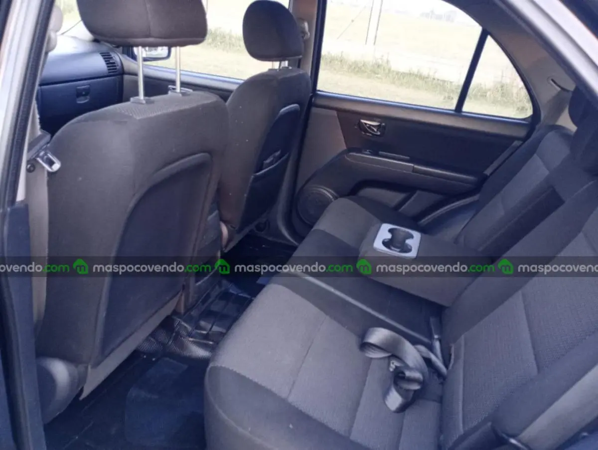Kia Sorento Ex 2.5 170Cv 4X4 Mt 2009  2009 - foto 4