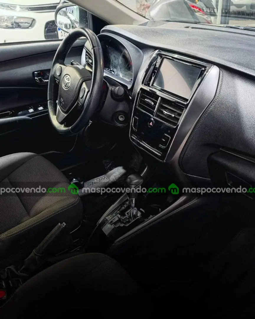 Toyota Yaris 1.5 4P Xls 2022  2022 - foto 3