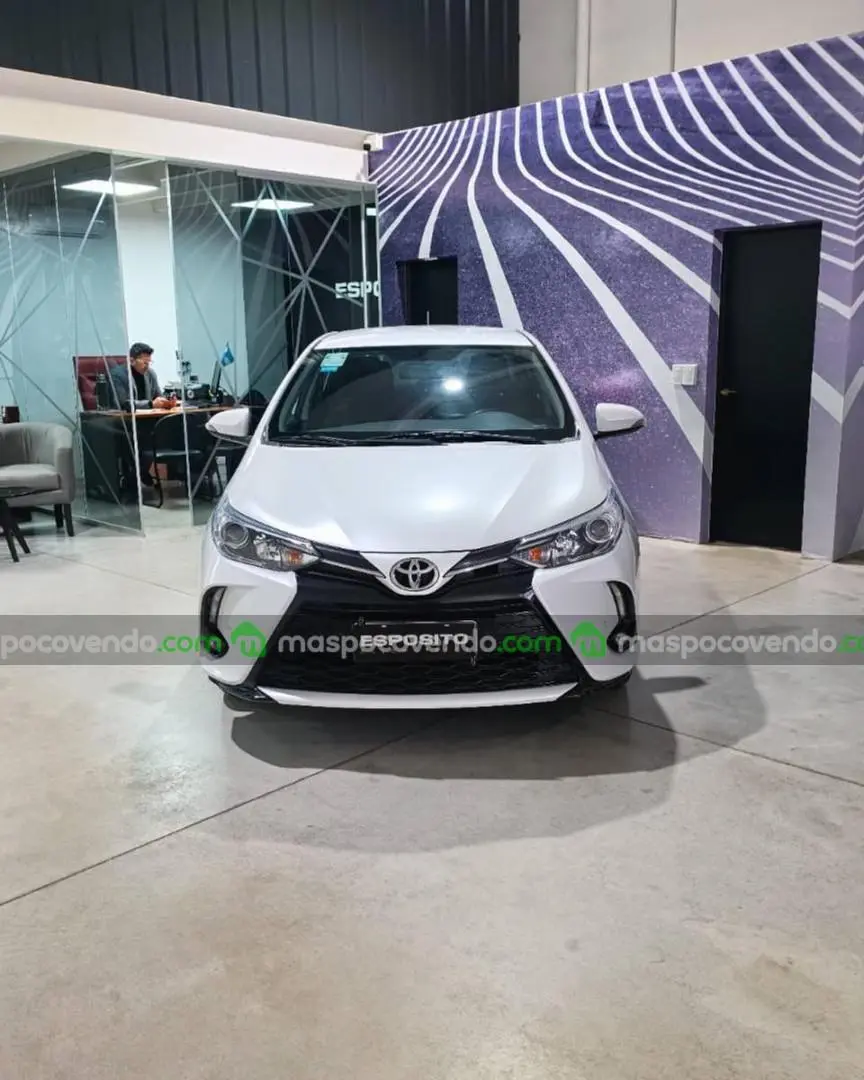 Toyota Yaris 1.5 4P Xls 2022  2022 - foto 4