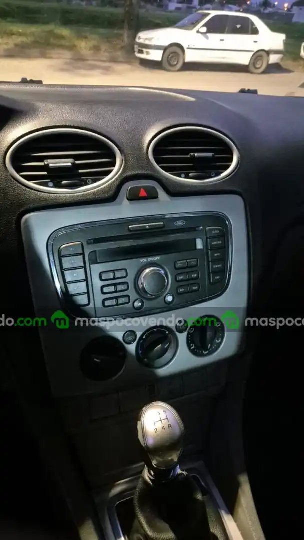 Ford Focus - foto 1