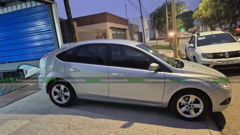 Ford Focus - foto 5