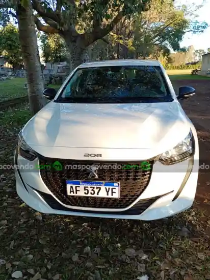 Peugeot 208 - foto 1