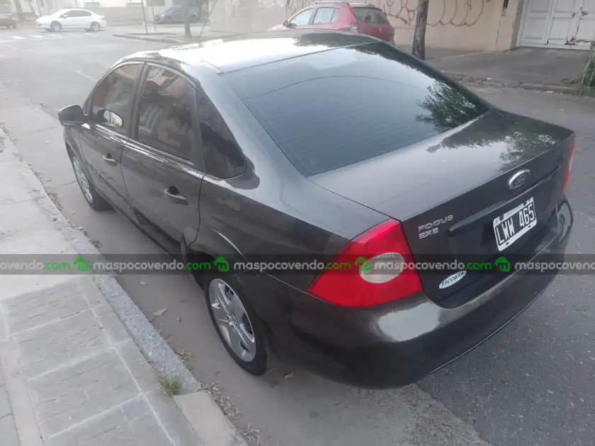 Ford Focus - foto 2