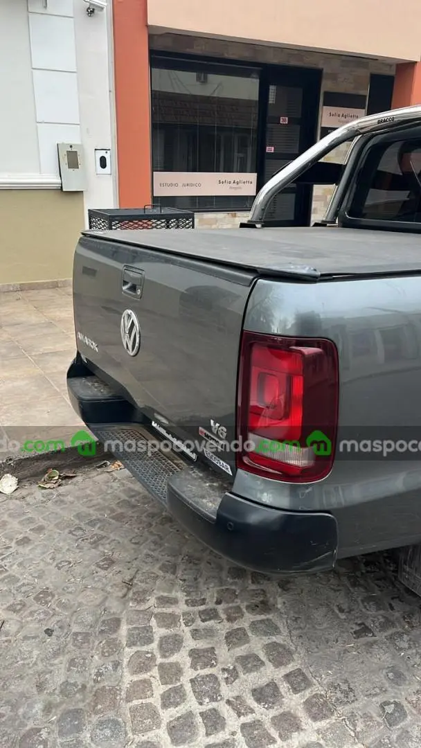 Volkswagen Amarok Comfortline 4X4 Automatica 2022  2022 - foto 4