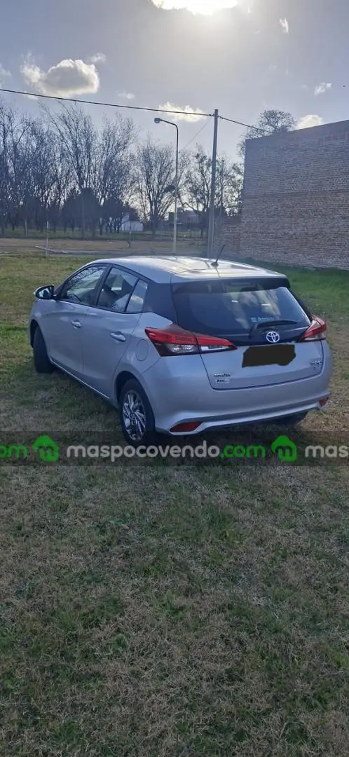 Toyota Yaris Xls Cvt 2023 5 Puertas  2023 - foto 2