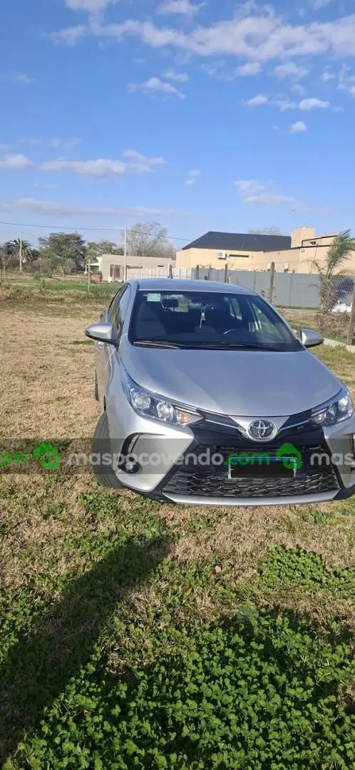 Toyota Yaris Xls Cvt 2023 5 Puertas  2023 - foto 4