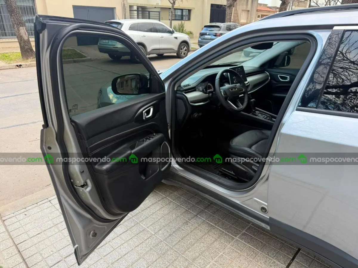 Jeep Compass Longitude Plus 1.3T Aut. 4X2 L/N 2024!!!  2024 - foto 5