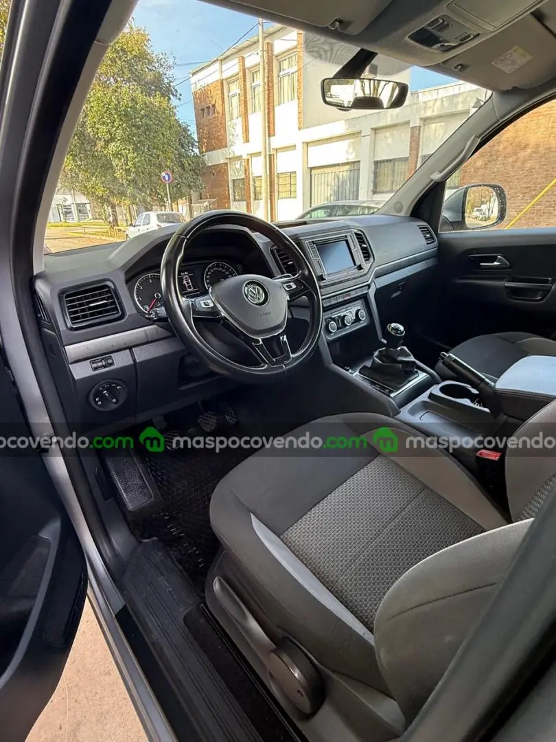 Volkswagen Amarok Confort 4X2 180Hp Manual 47.000Km  0 - foto 4
