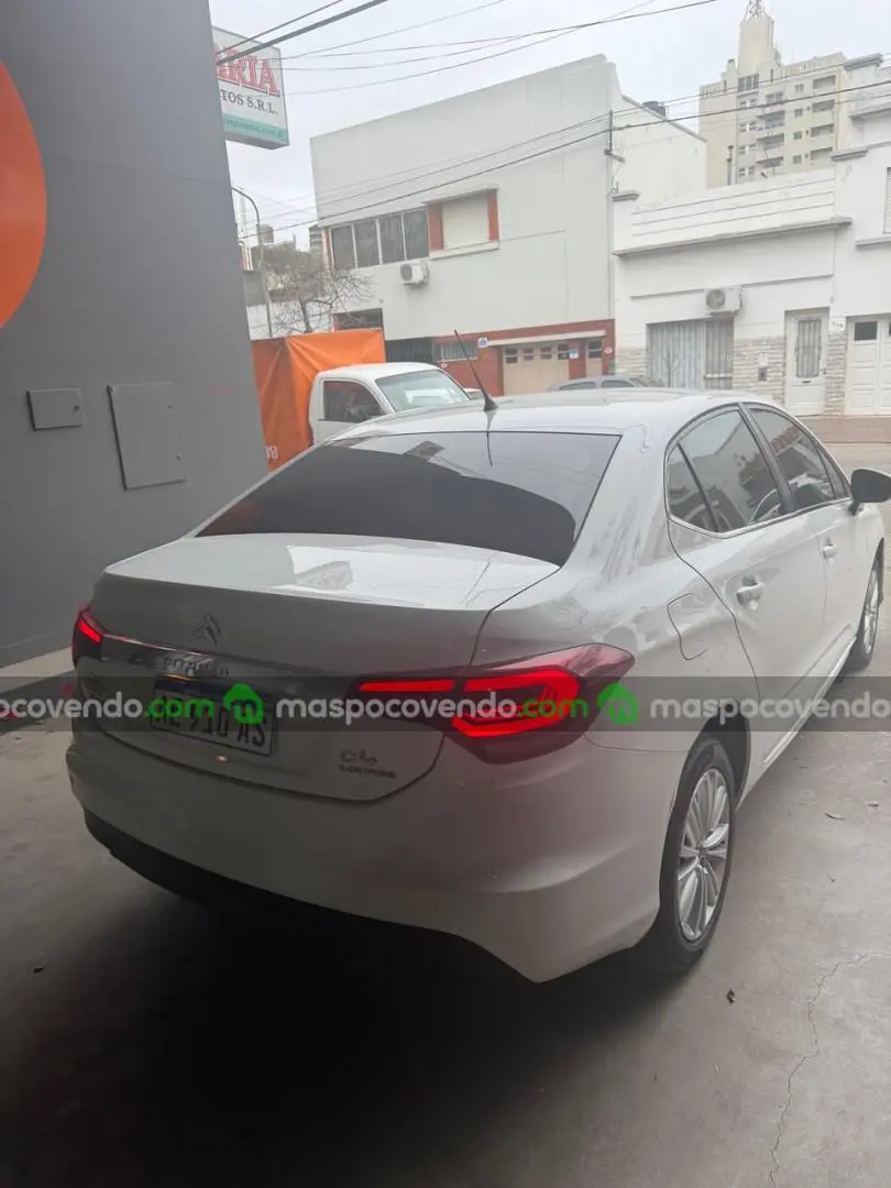 Citroën C4 Lounge 1.6Vti Nafta  0 - foto 3