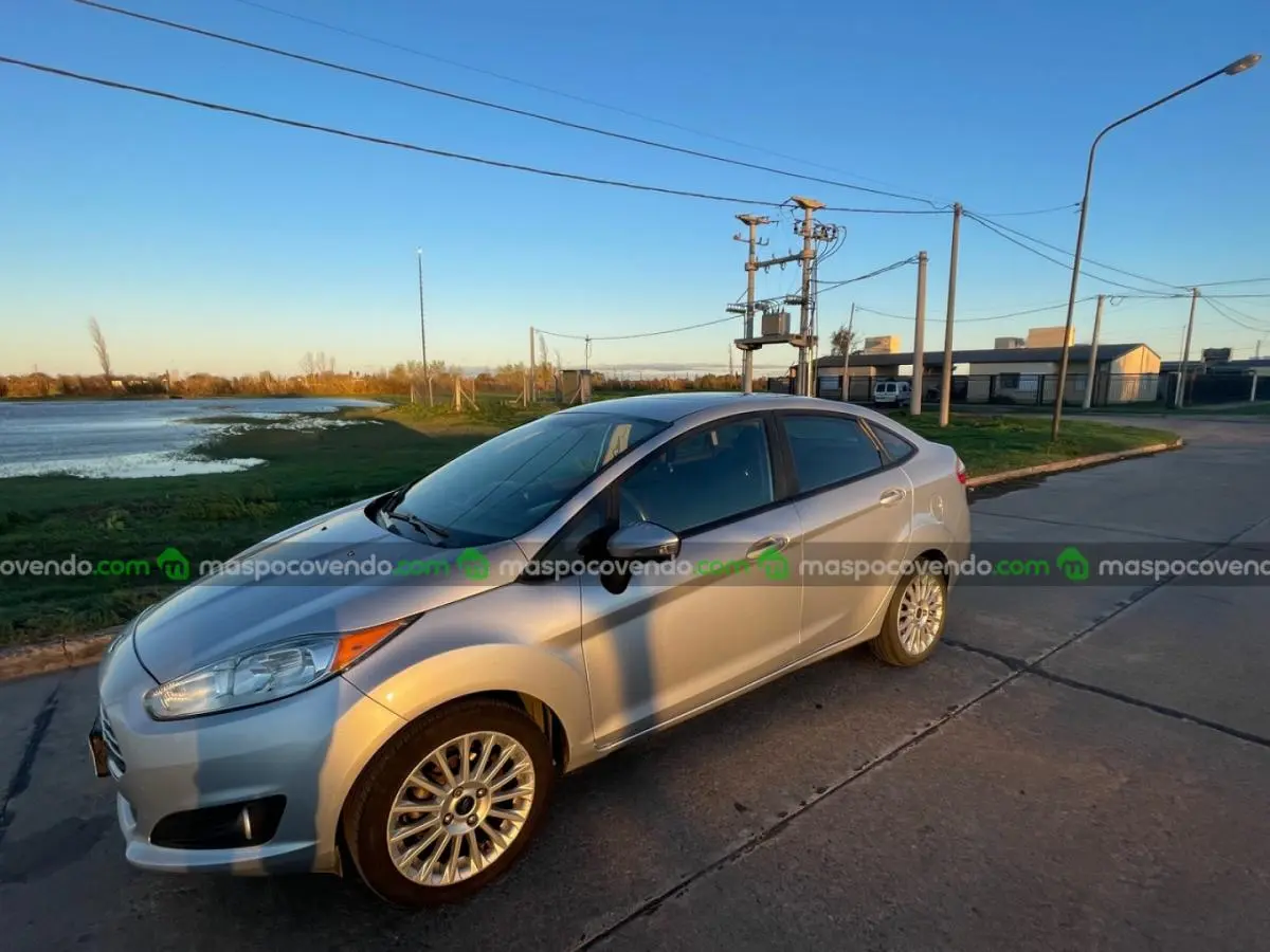 Ford Fiesta 1.6 Se Plus – Excelente Estado  0 - foto 4
