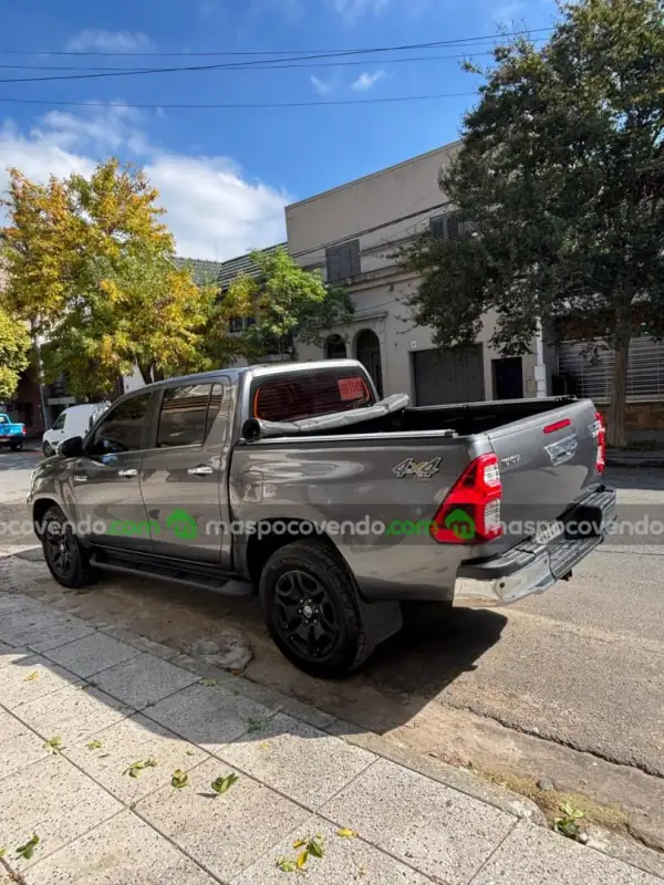 Toyota Hilux Srx  0 - foto 1