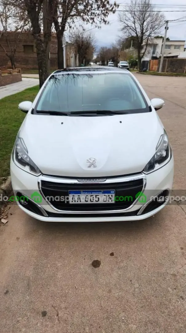 Peugeot 208 1.5 Allure Nav (2016)  2016 - foto 2