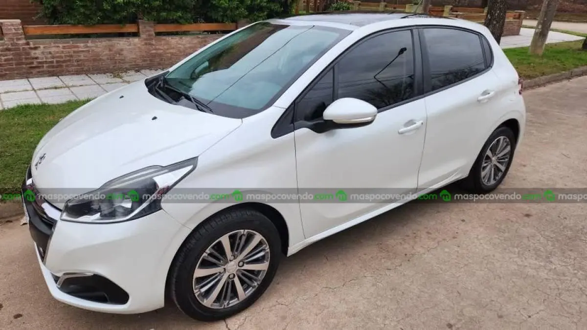 Peugeot 208 1.5 Allure Nav (2016)  2016 - foto 5