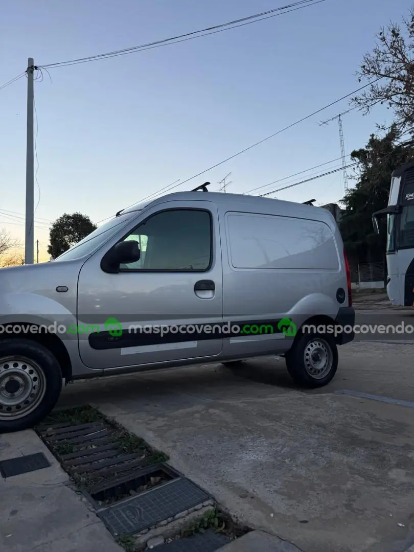 Renault Kangoo Furgón  0 - foto 2