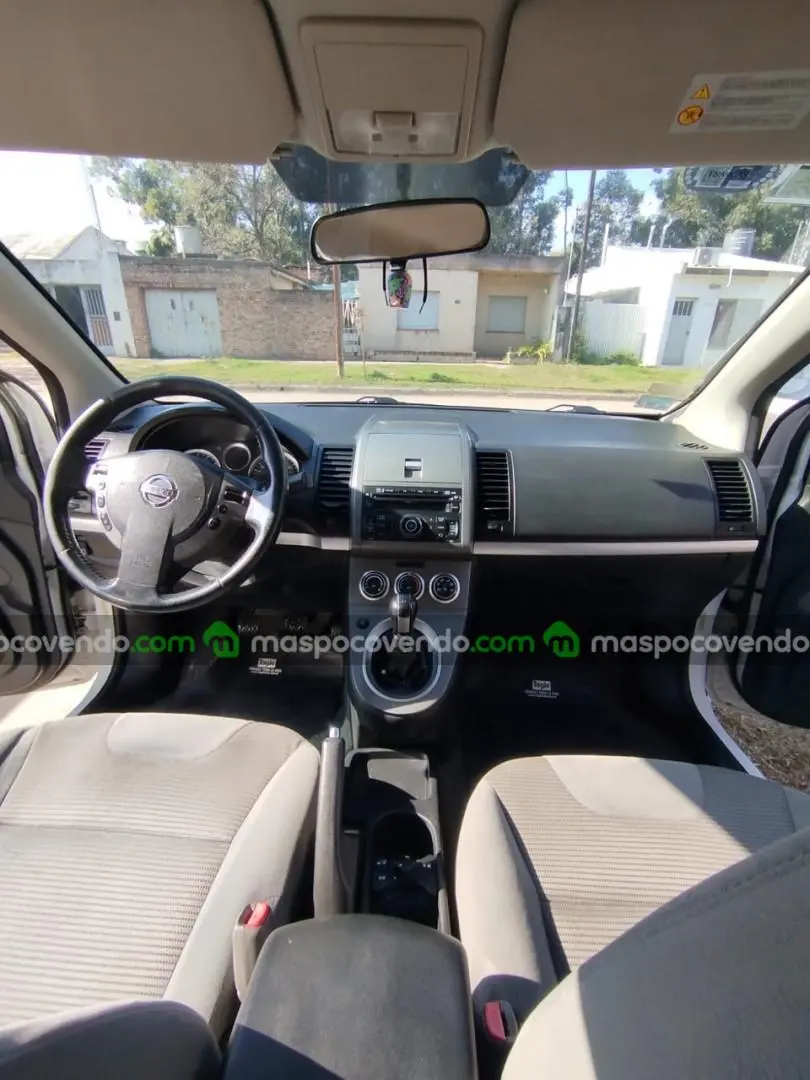 Nissan Sentra  0 - foto 4