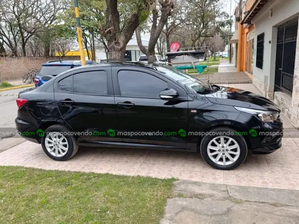 Fiat Cronos 1.3 Drive  0 - foto 1
