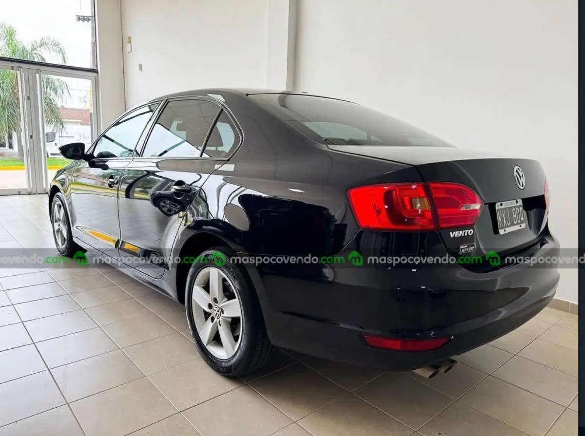 Volkswagen Vento 2.5 Con Caja Automática  0 - foto 2