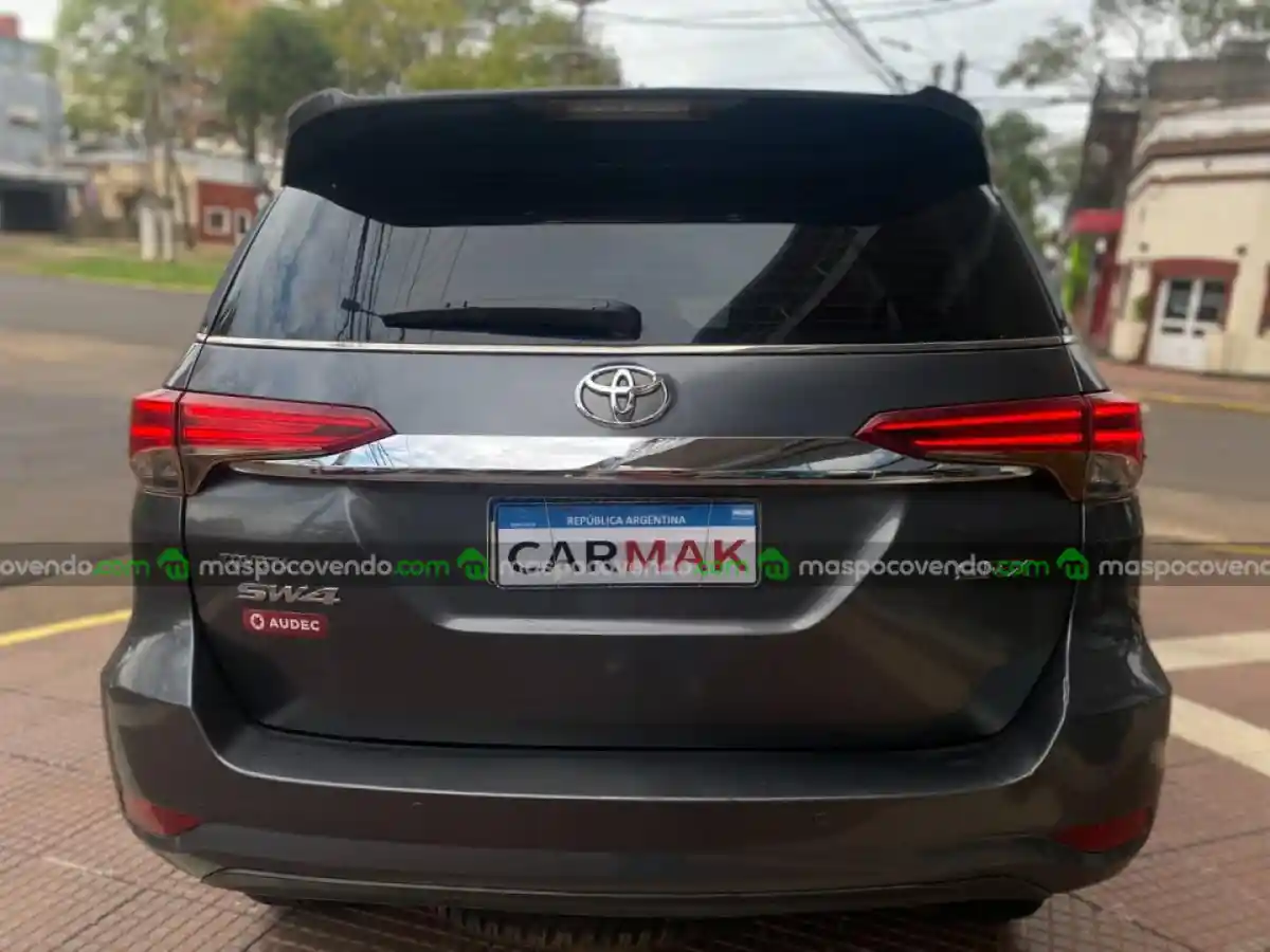 Toyota Hilux Sw4 Tdi Srx At L16 2018  2018 - foto 4