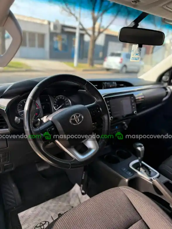 Toyota Hilux Srv Automatica - foto 4