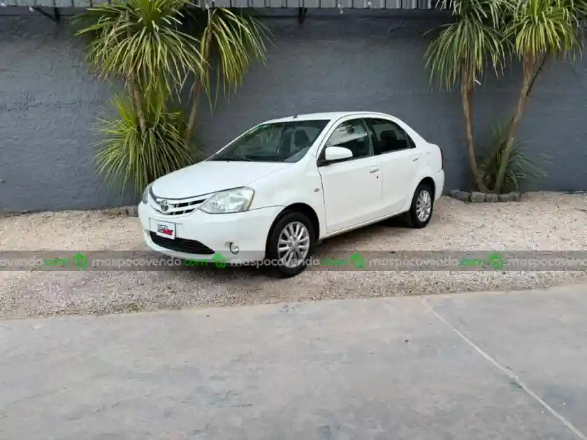 Toyota etios 1.5 4p xls 2014 2014 - foto 1