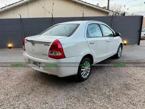 Toyota Etios 1.5 4P Xls 2014  2014 - foto 4