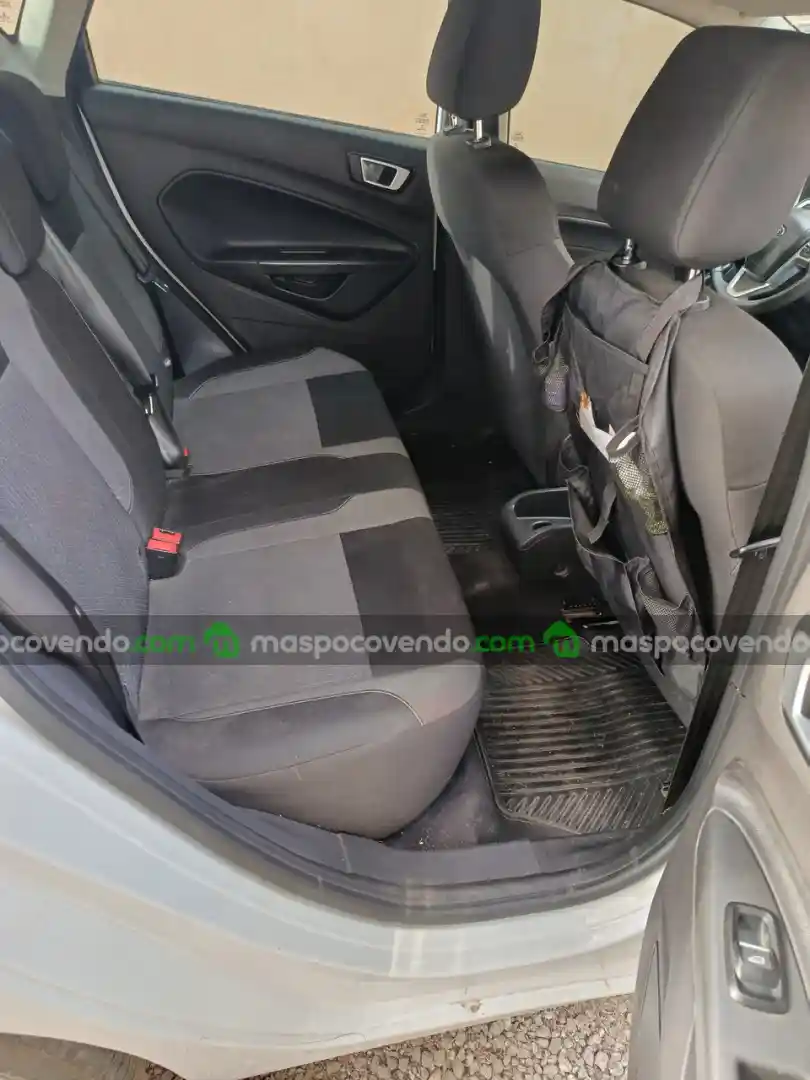 Ford Fiesta - foto 3