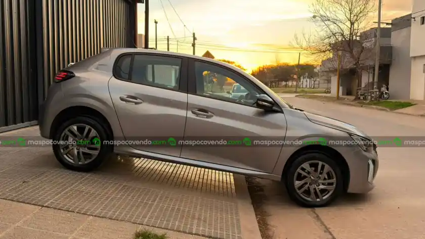 Peugeot 208 Allure At L/25 - foto 4