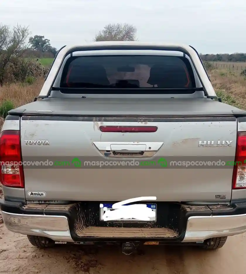 Toyota Hilux - foto 4