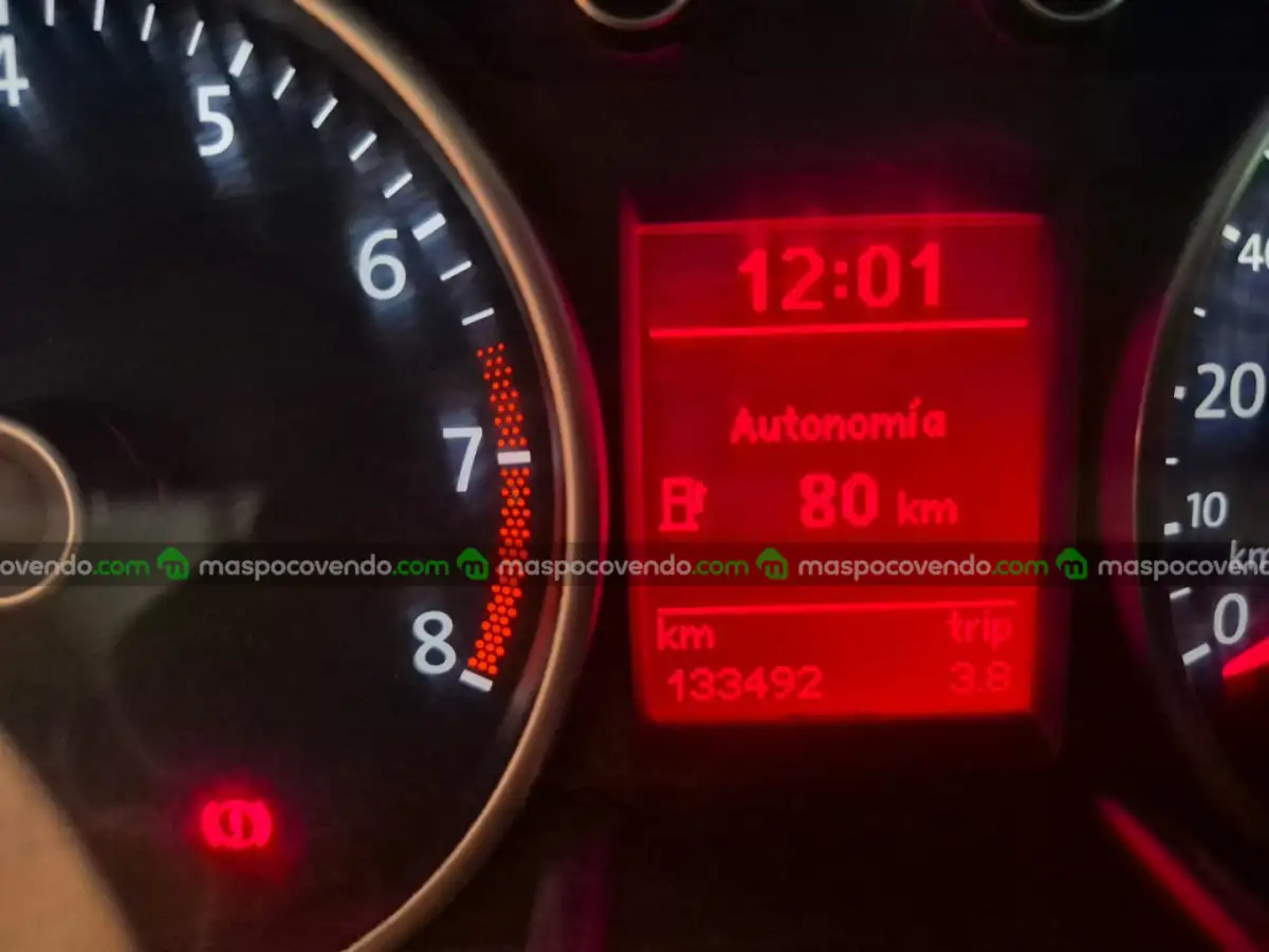 Volkswagen Voyage 2014 - 135000Km - Nafta  2014 - foto 2
