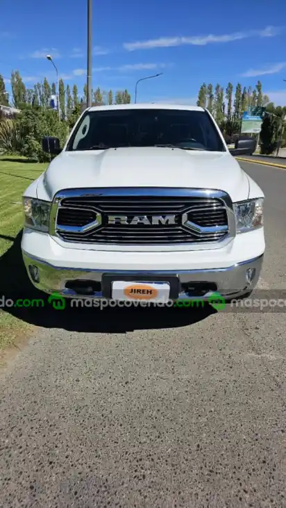 RAM 1500 5.7 dc 4x4 laramie 2022 - foto 1