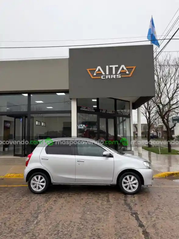 Toyota Etios Xls 1.5 Cadenero / Modelo 2017 / 100.000 Kms  2017 - foto 1