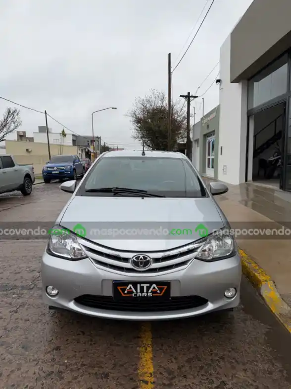 Toyota Etios Xls 1.5 Cadenero / Modelo 2017 / 100.000 Kms  2017 - foto 3