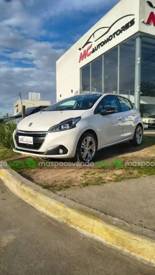 Peugeot 208 1.6 5p urban tech 2019 2019 - foto 1